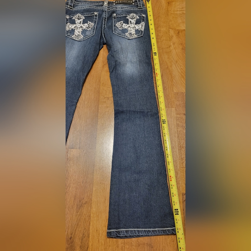 Jeans - Picture 7 of 8